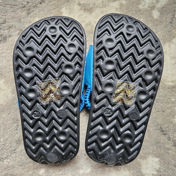 Toddler Sandals Slider Non-Slip 7.5 - Picture 5 of 7